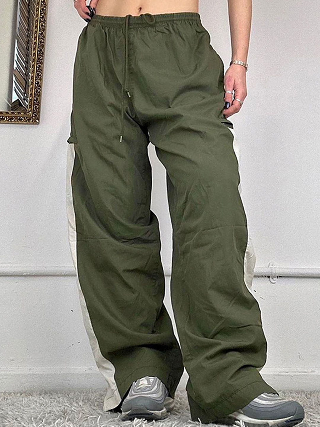 

LULU & SKY Women Straight Fit Joggers Trousers, Green