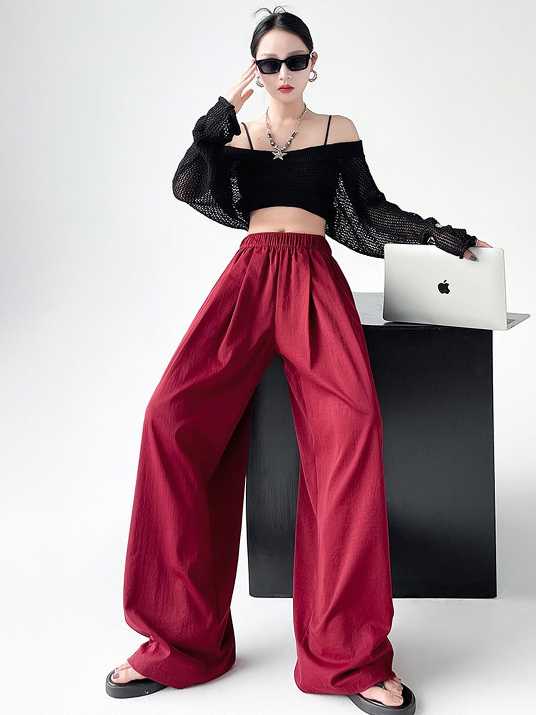 

LULU & SKY Women Loose Fit High-Rise Trousers, Burgundy