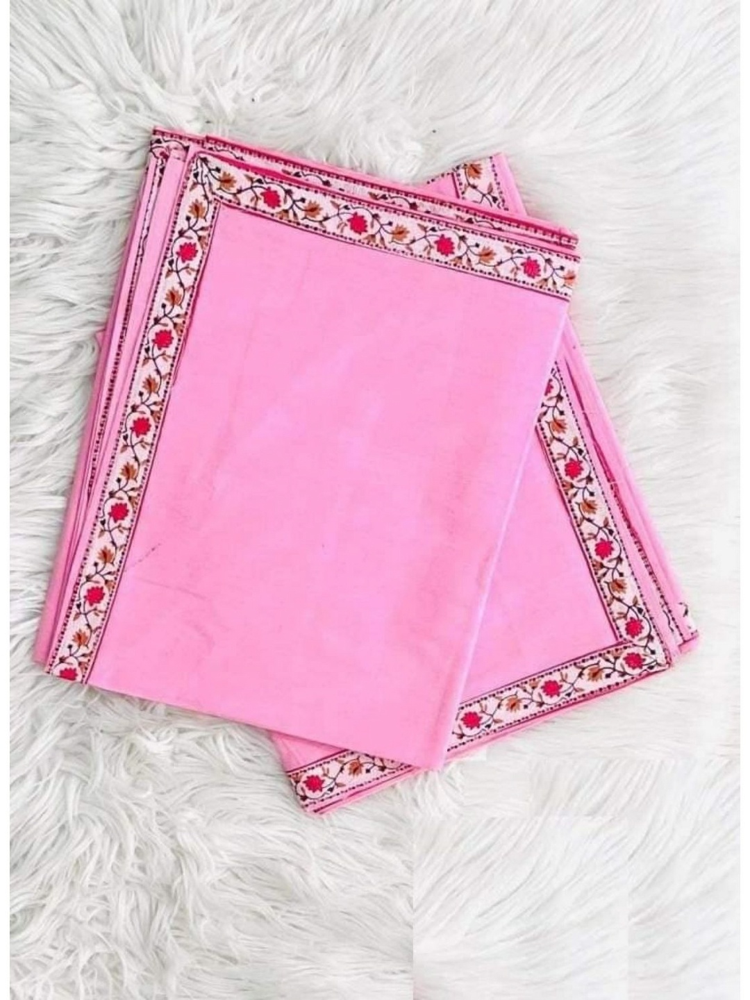 

UrbanArts Pink 300 GSM Single Bed Dohar