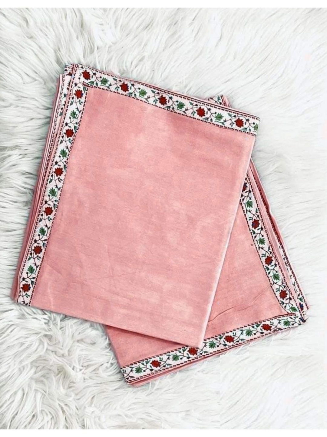 

UrbanArts Peach-Coloured & White Set of 2 Floral 300 GSM Single Bed Dohar