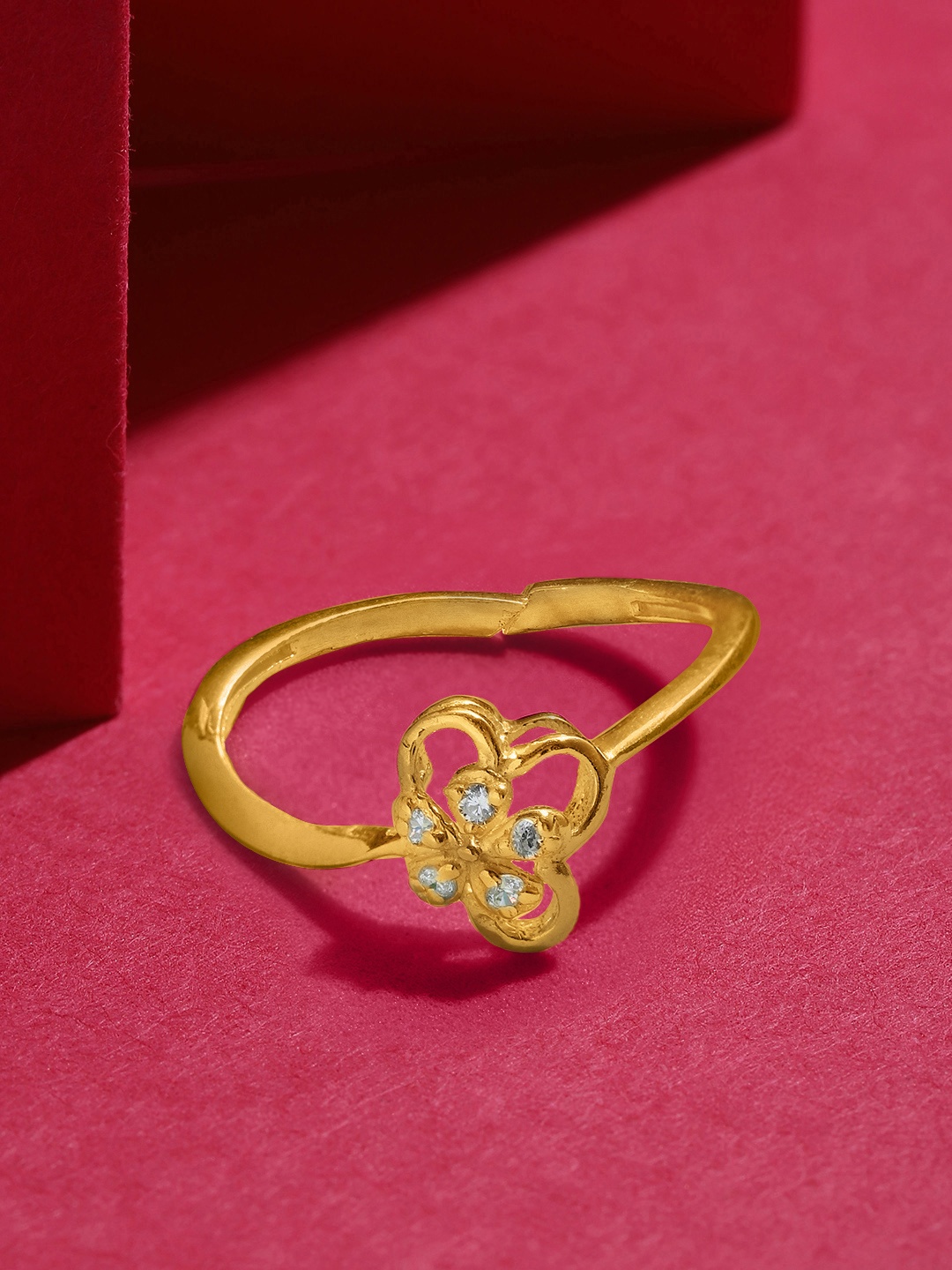 

Unniyarcha 92.5 Silver Women Gold-Plated Floral Stones-Studded Finger Ring