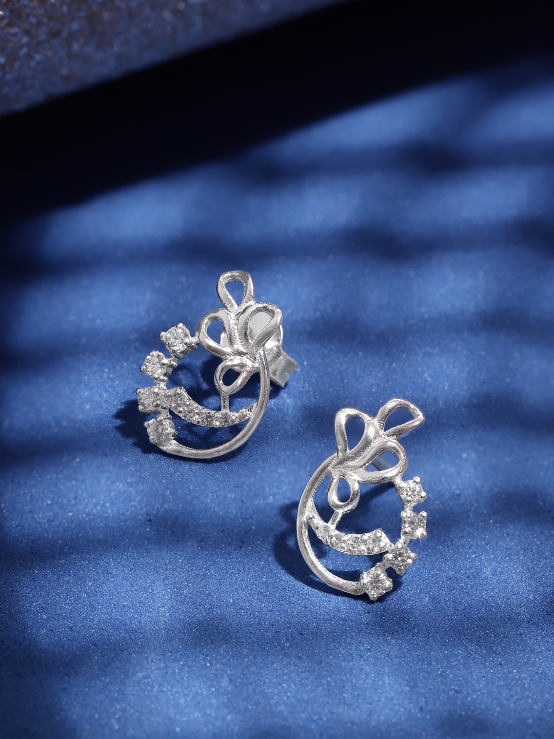 

Unniyarcha 92.5 Silver Zircon Contemporary Studs
