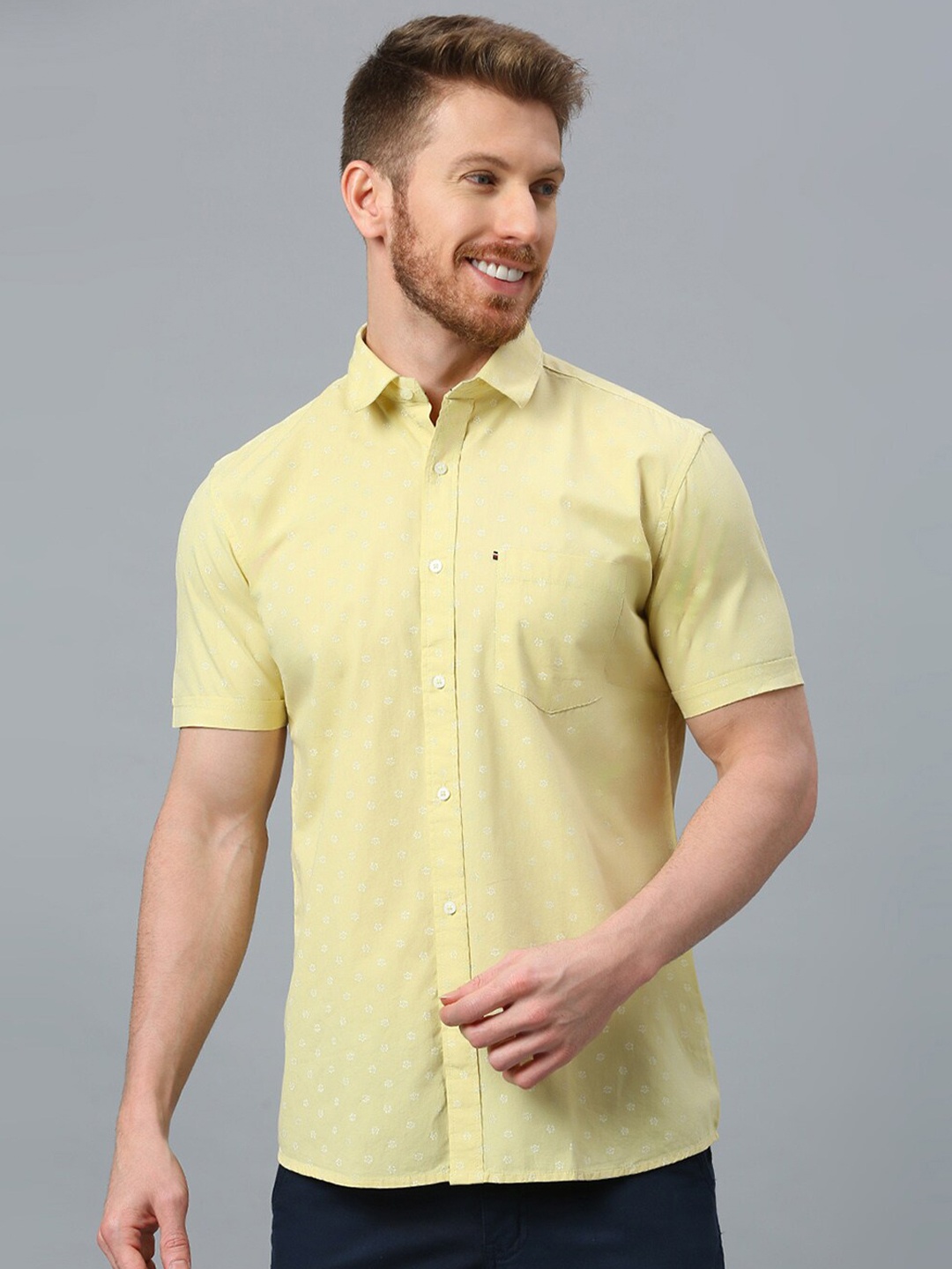 

Klub Fox Men Slim Fit Opaque Casual Shirt, Lime green