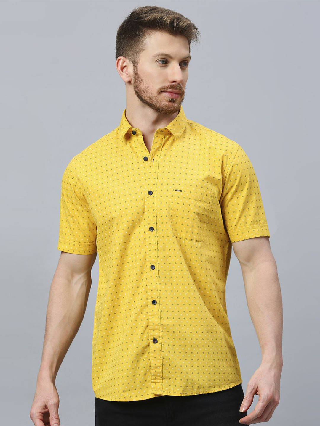 

Klub Fox Men Slim Fit Opaque Checked Casual Shirt, Yellow
