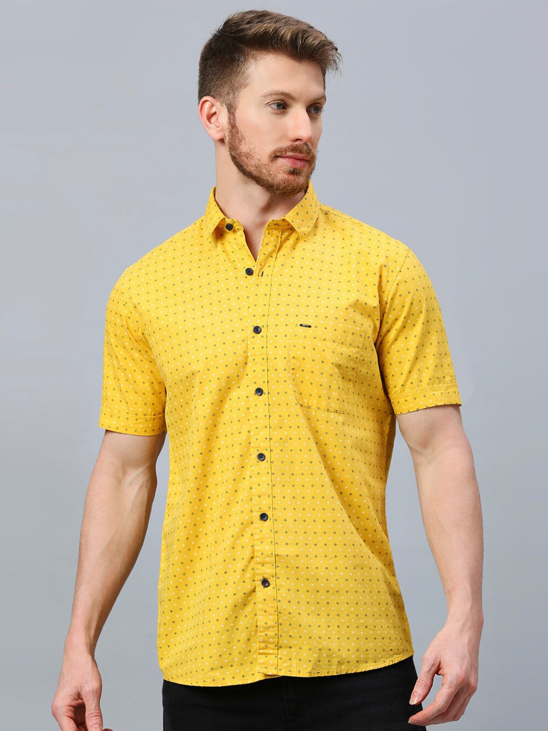 

Klub Fox Men Slim Fit Opaque Printed Casual Shirt, Yellow