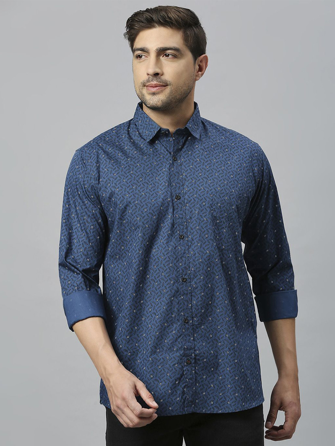 

Klub Fox Men Slim Fit Floral Opaque Printed Casual Shirt, Navy blue