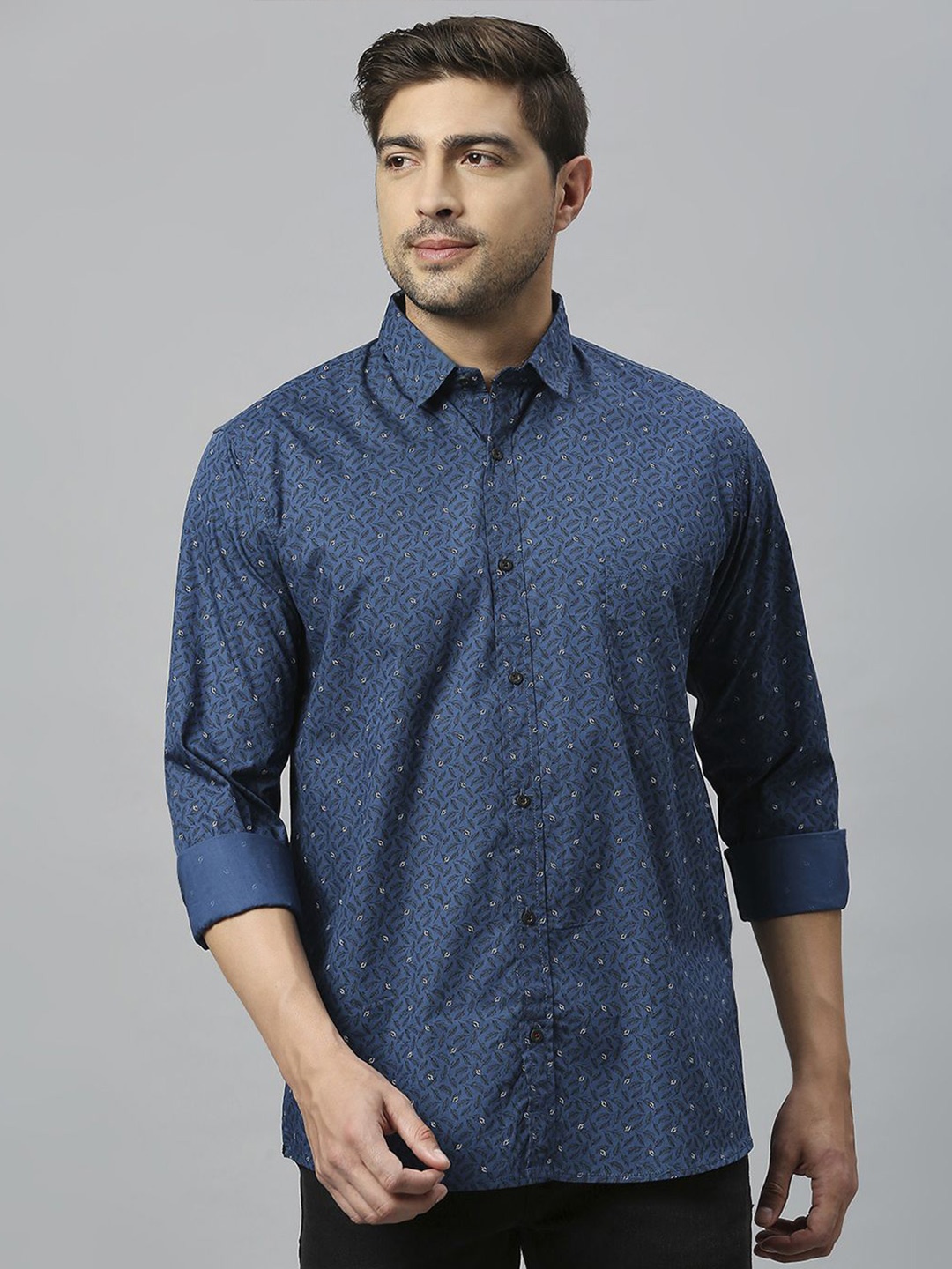 

Klub Fox Men Slim Fit Floral Opaque Printed Casual Shirt, Navy blue