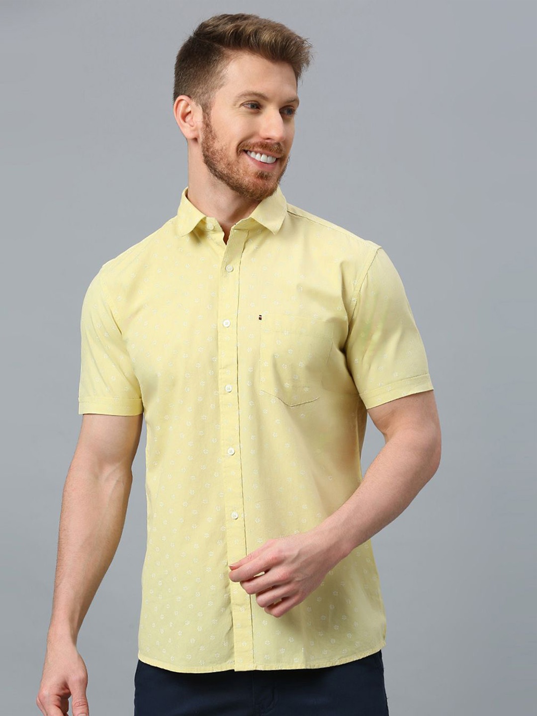 

Klub Fox Men Slim Fit Opaque Casual Shirt, Lime green