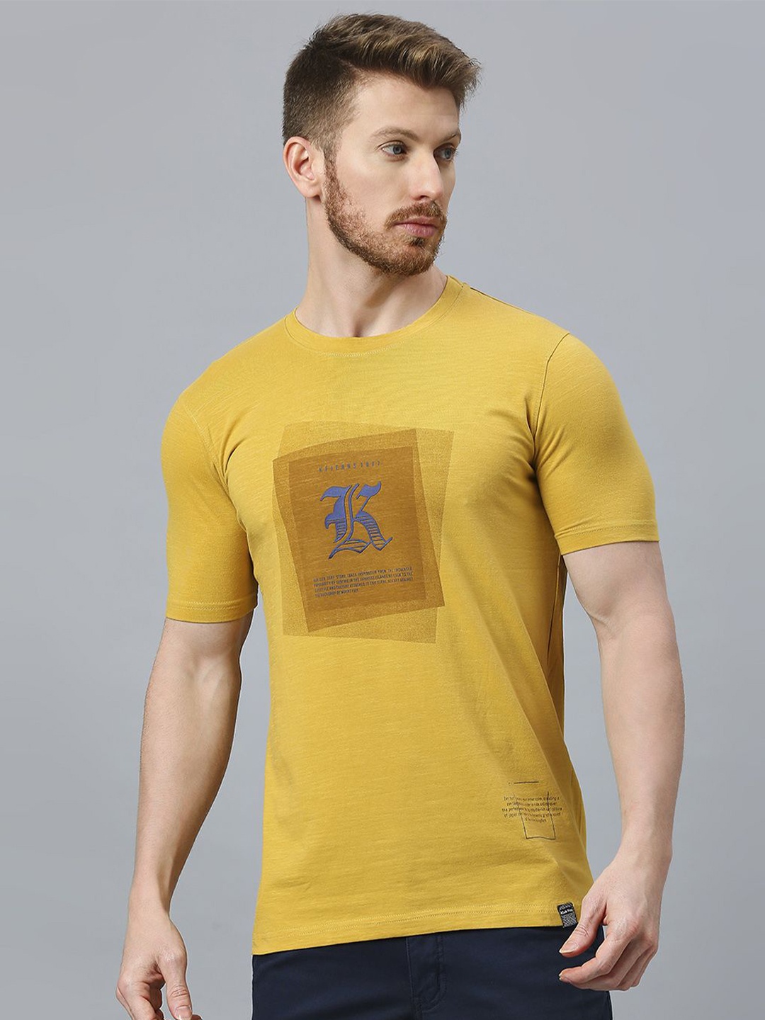 

Klub Fox Men Printed Applique T-shirt, Mustard