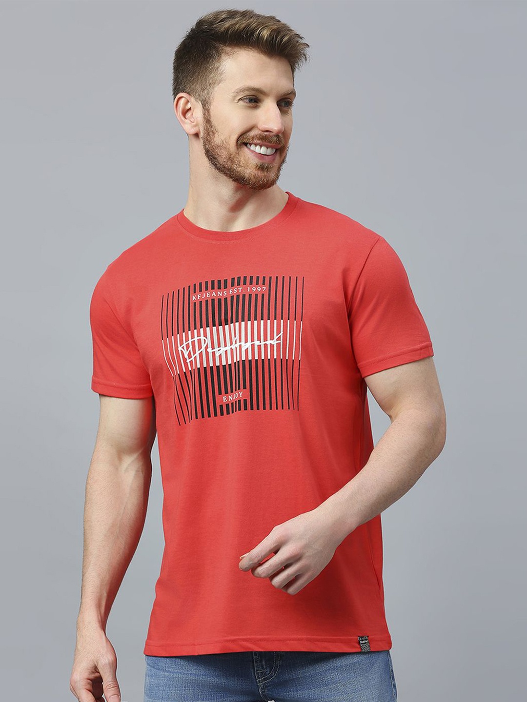 

Klub Fox Men Printed Pockets T-shirt, Coral