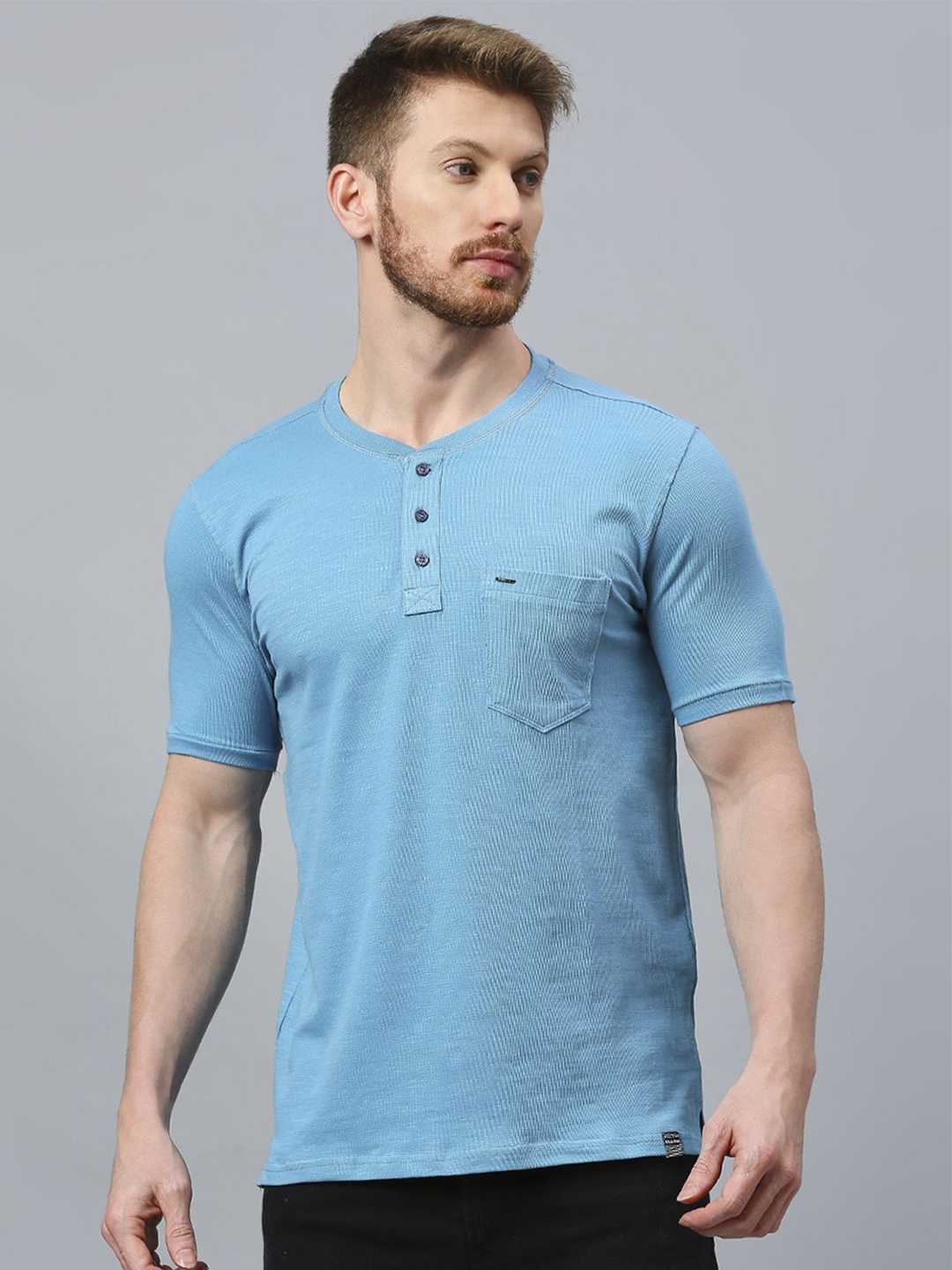 

Klub Fox Men Henley Neck Pockets T-shirt, Blue