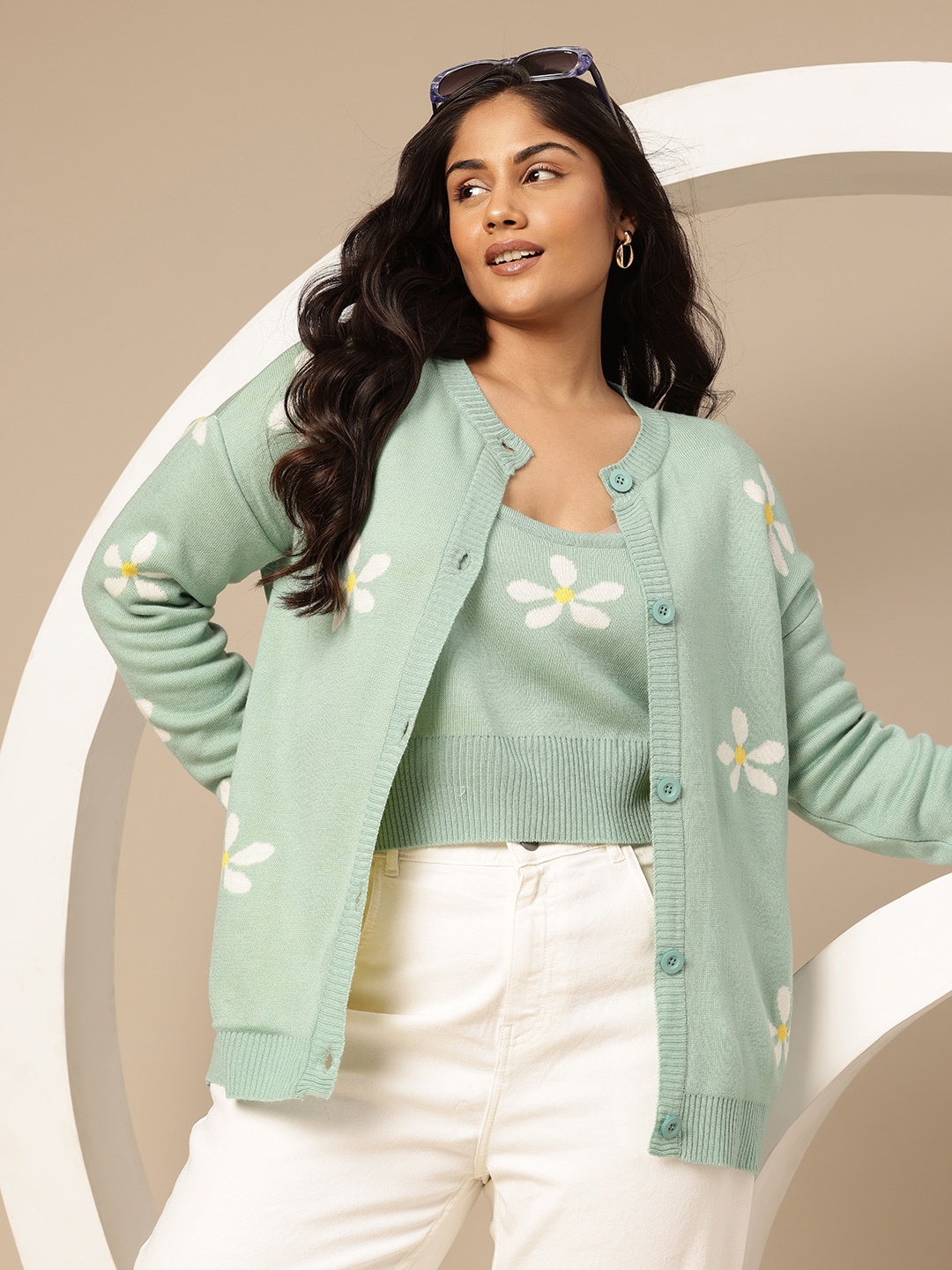 

Sztori Plus Size Floral Cardigan with Top, Green