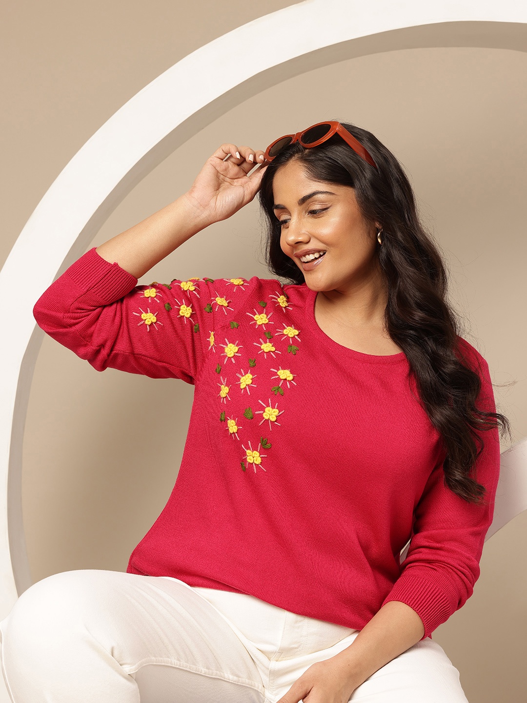 

Sztori Plus Size Floral Embroidered Pullover, Fuchsia