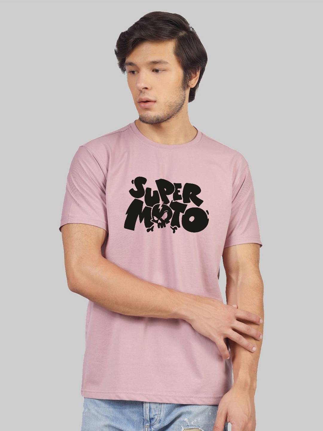 

Greylongg Men Typography Printed Pockets T-shirt, Purple