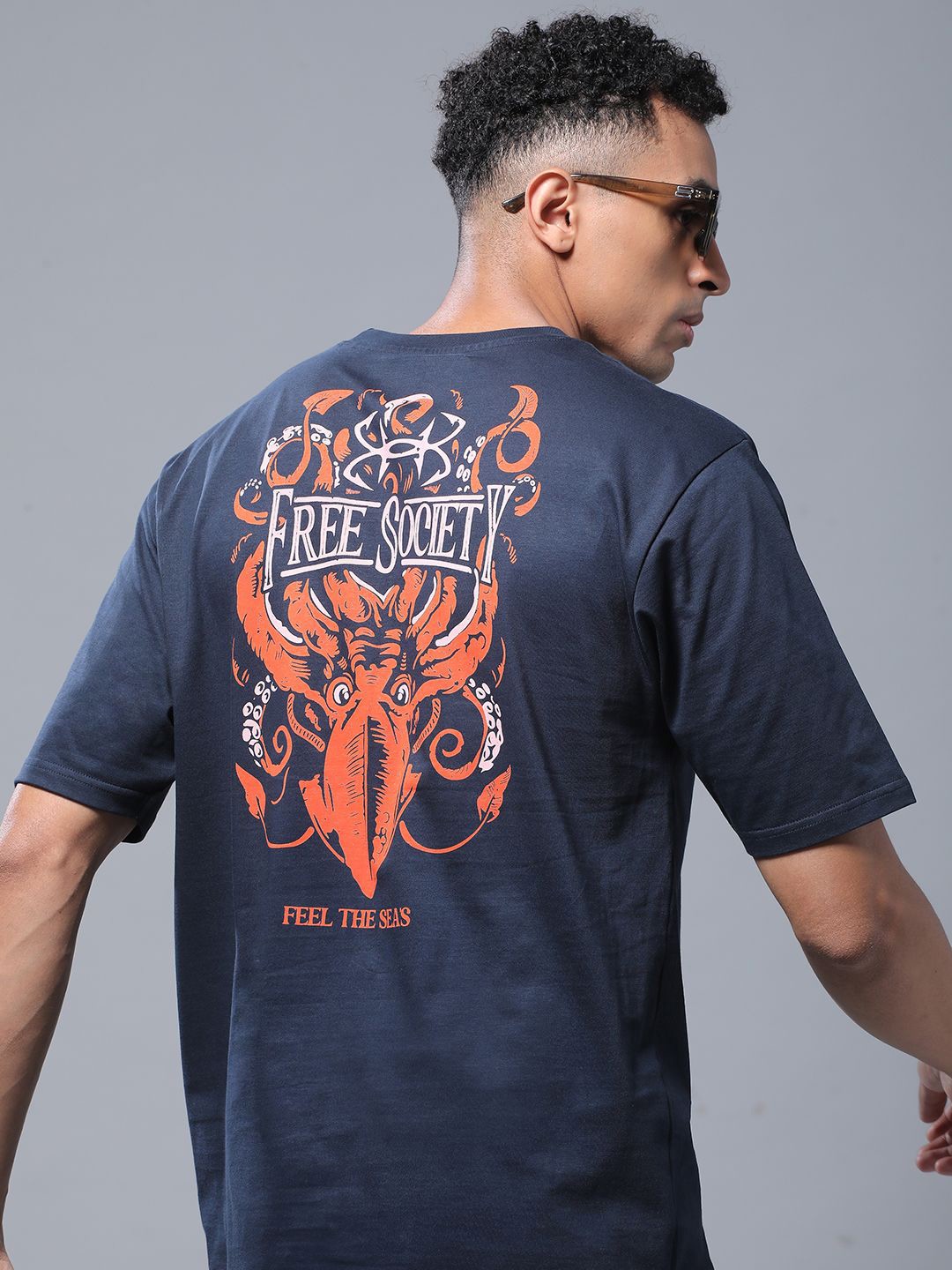 

FREE SOCIETY Men Printed Raw Edge T-shirt, Navy blue