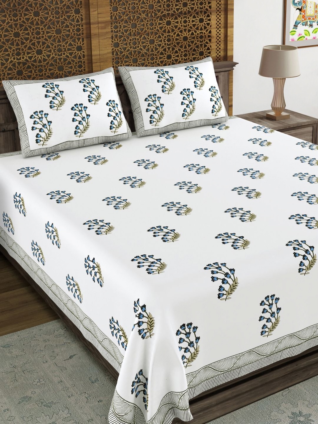 

BLOCKS OF INDIA Blue & White Floral 210 TC King Bedsheet with 2 Pillow Covers