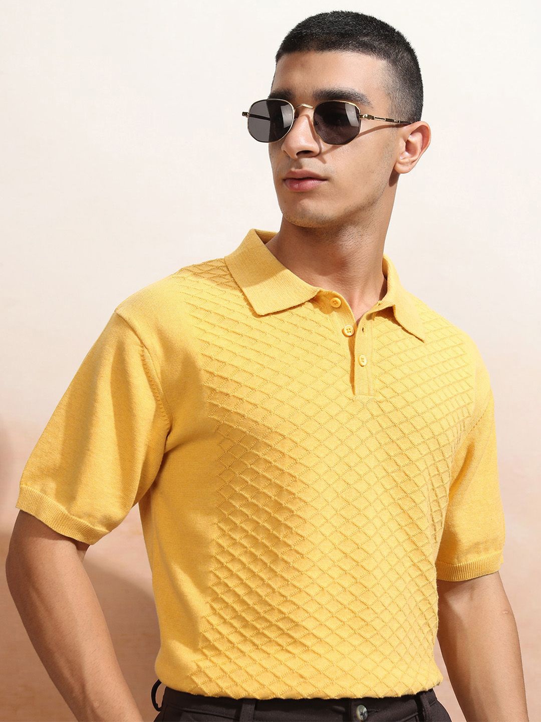 

HIGHLANDER Men Relaxed Fit Textured Short Sleeve Polo Collar T-shirt, Yellow