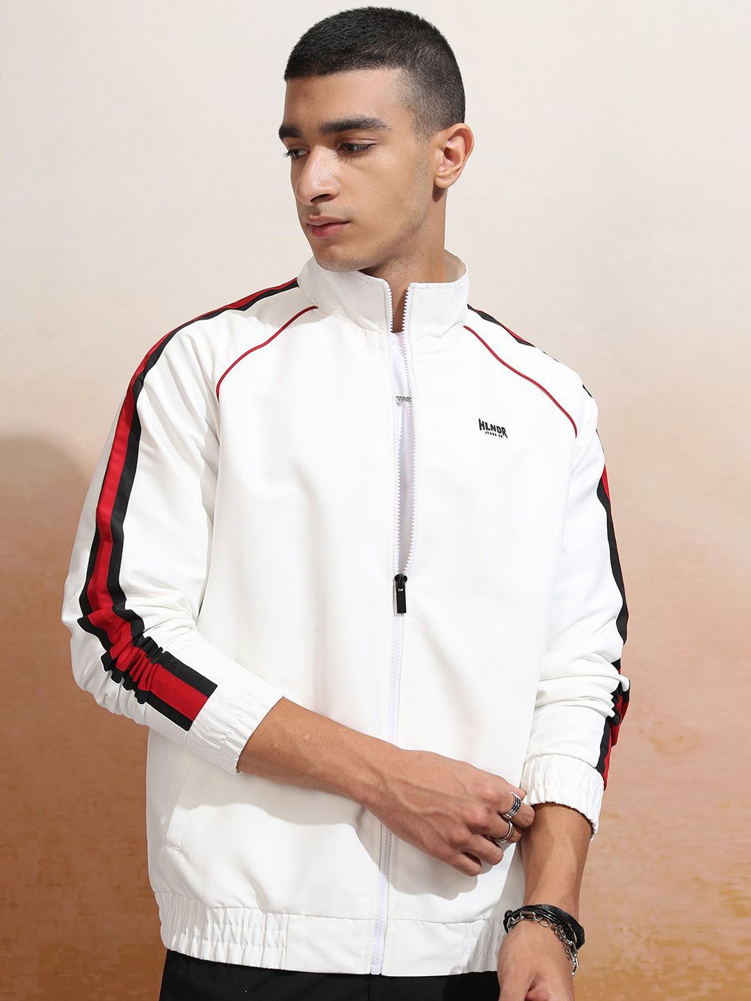 

HIGHLANDER Men Colourblocked Crop Sporty Jacket, White