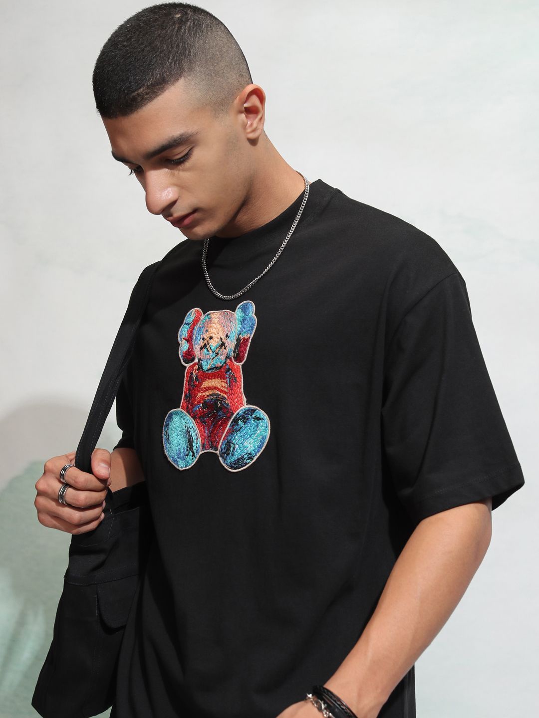 HIGHLANDER Men Oversized Embroidered Graphic Tshirt, Black