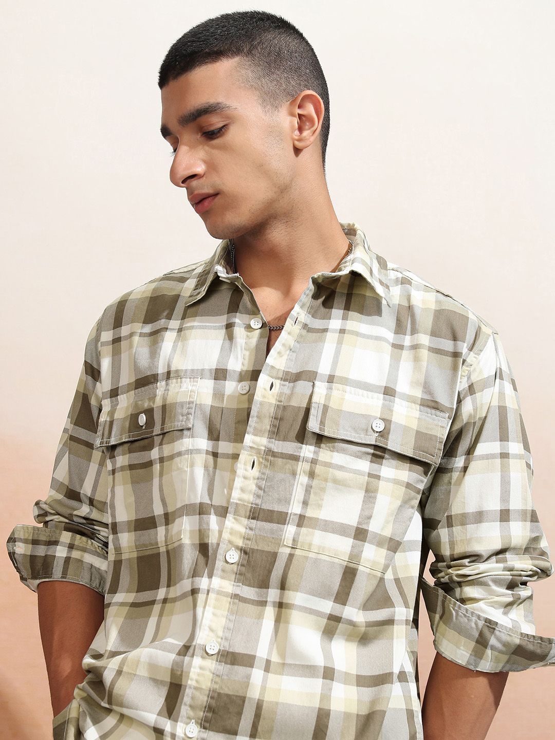 

HIGHLANDER Men Textured Checked Utility Pocket Oversized Overshirt, Olive