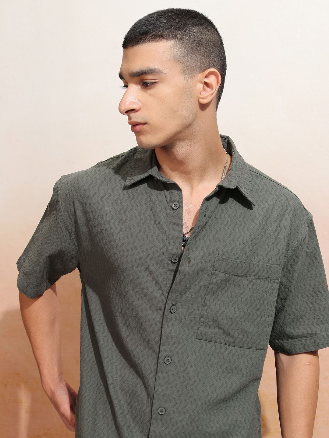 

HIGHLANDER Men Dobby Textured Solid Oversized Shirt, Olive