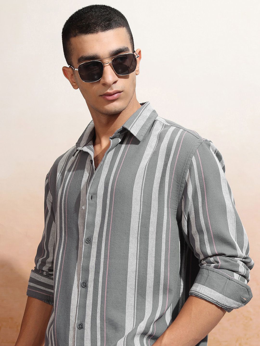 

HIGHLANDER Men Dobby Textured Striped Relaxed Shirt, Grey