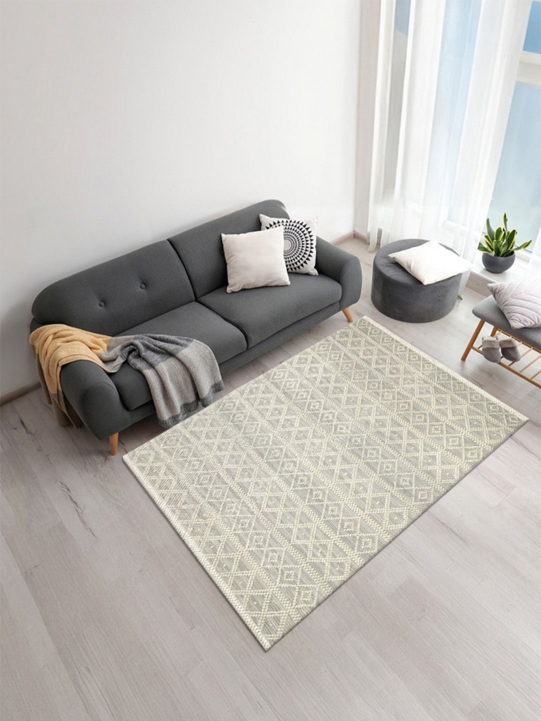 

nestroots White Ethnic Motifs Hand-Tufted Woollen Carpet