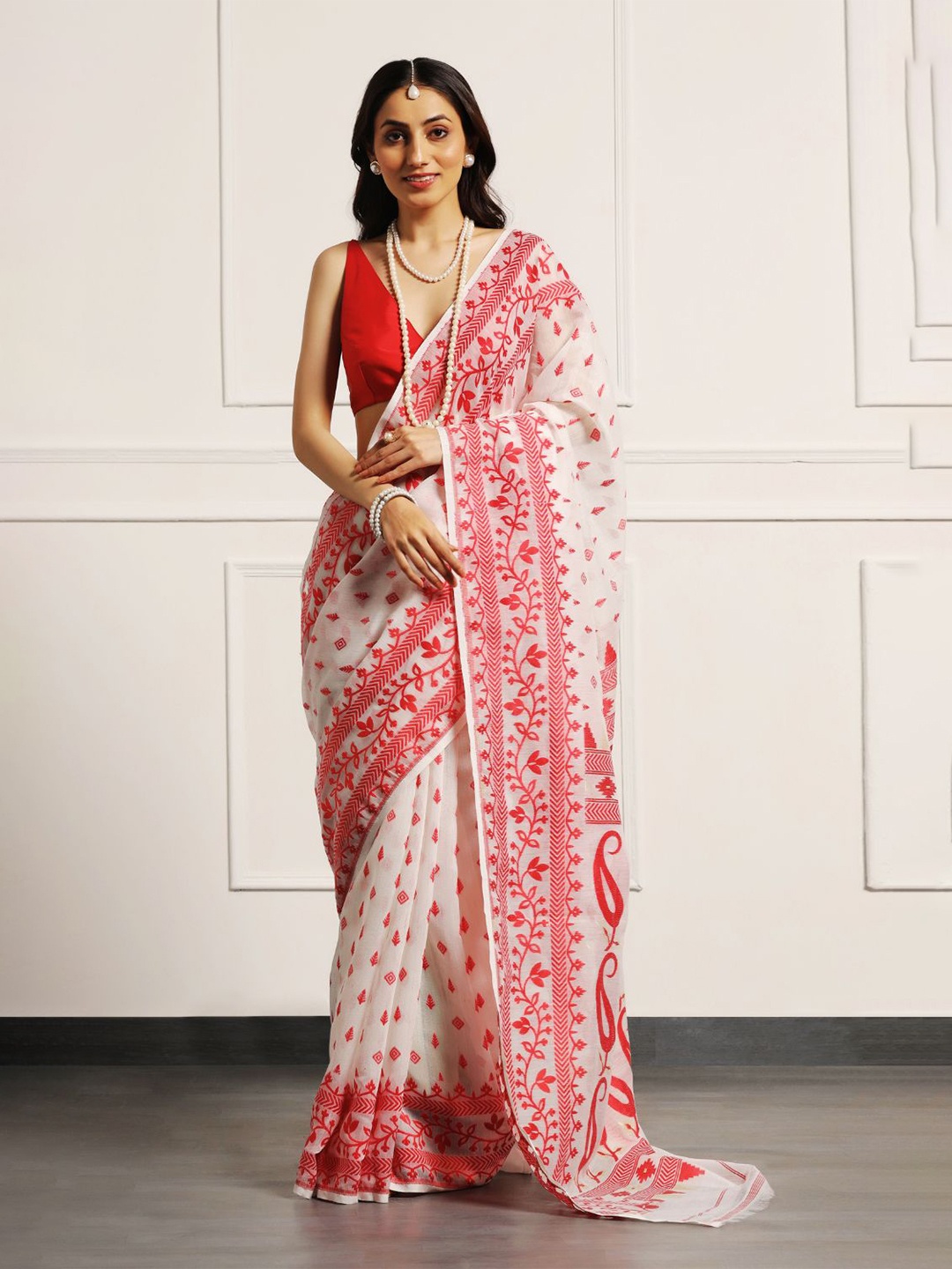 

ADITRI Handloom Ethnic Motifs Pure Silk Jamdani Saree, White