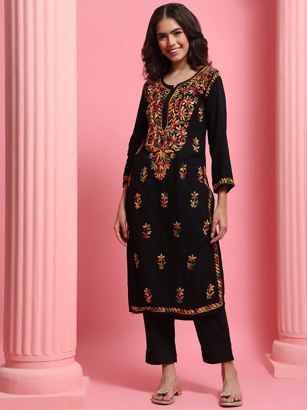 House of Chikankari Floral Printed Round Neck Straight Kurta, Black