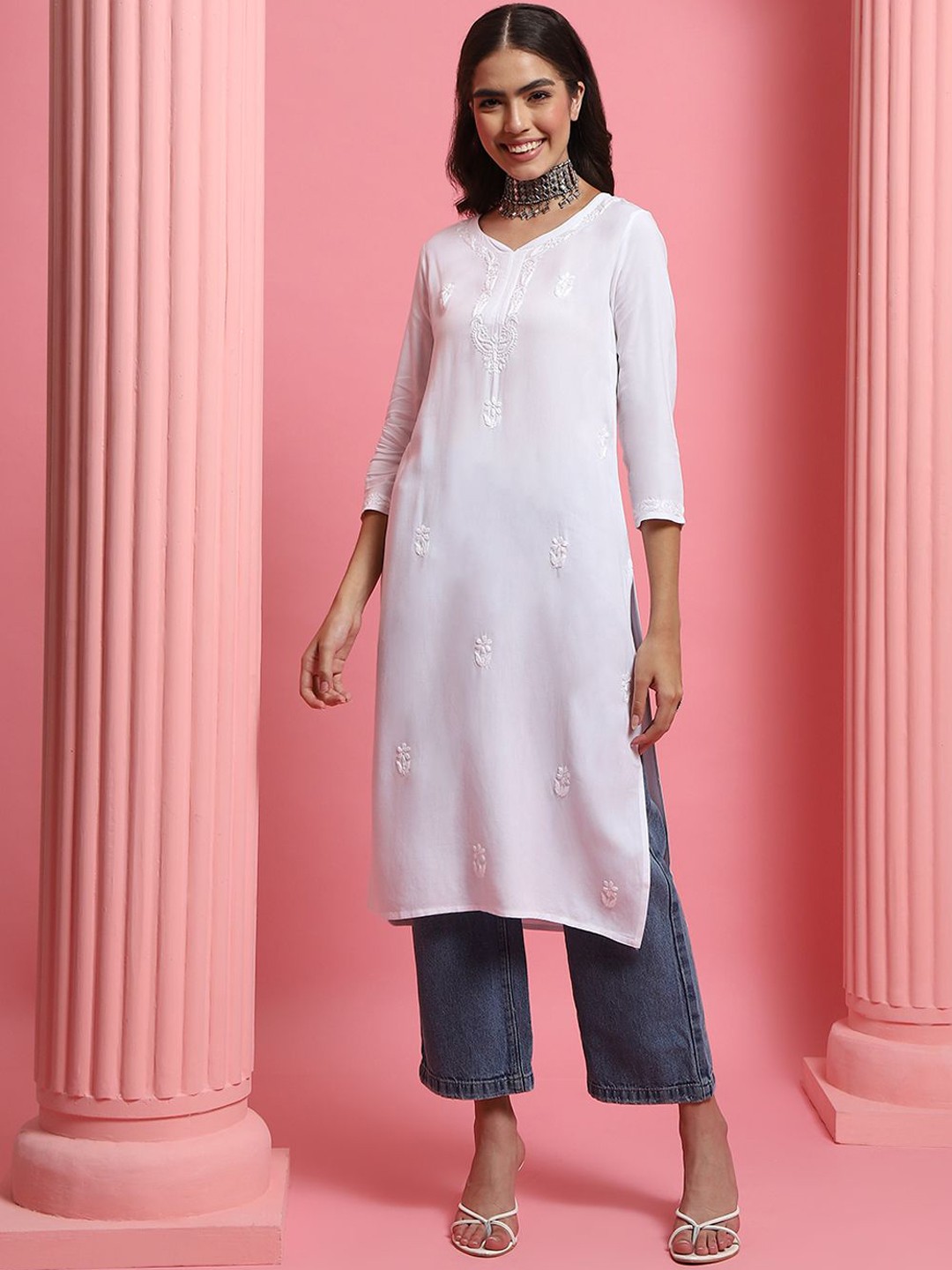 

House of Chikankari Women Thread Work Kurta, White