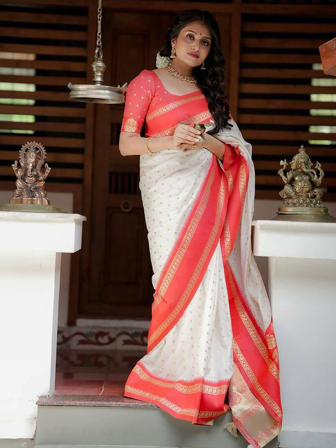 

KALINI Woven Design Zari Banarasi Saree, White