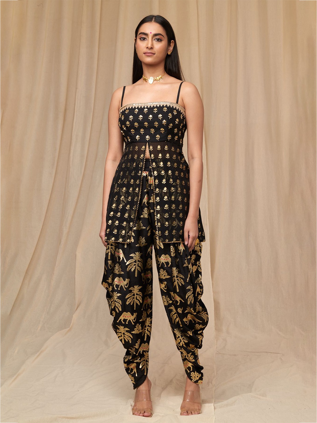 

Masaba Printed Top With Dhoti Pant Co-Ords Set, Black