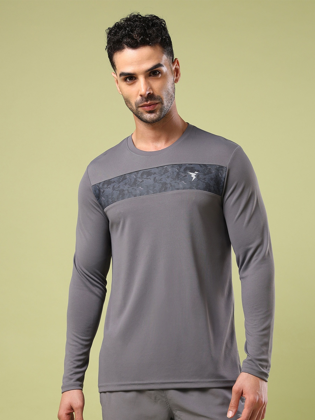 

Technosport Men Abstract Printed Round Neck UPF50 Slim Fit T-shirt, Grey