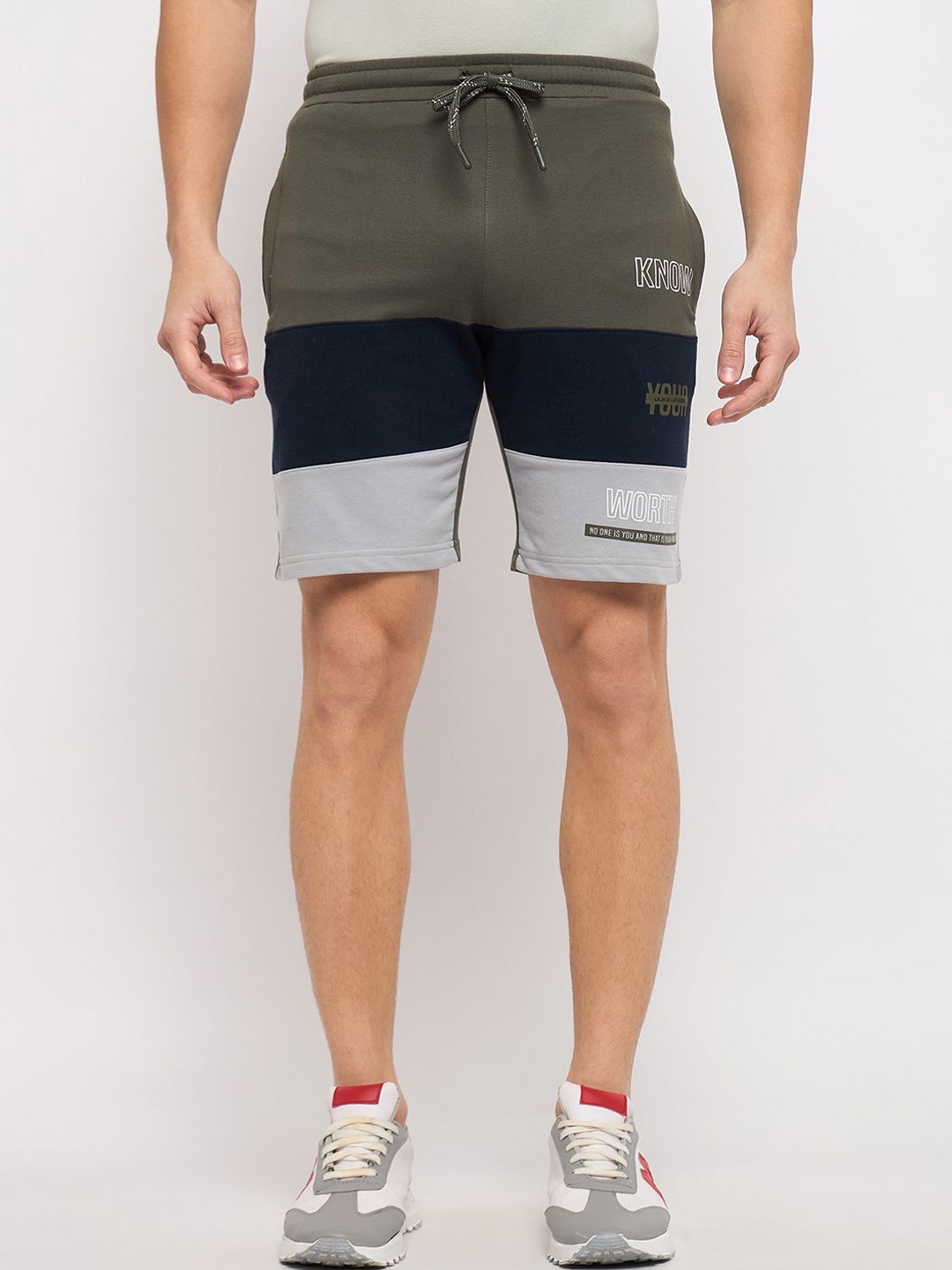 Duke Men Colourblocked Sports Shorts Technology, Green