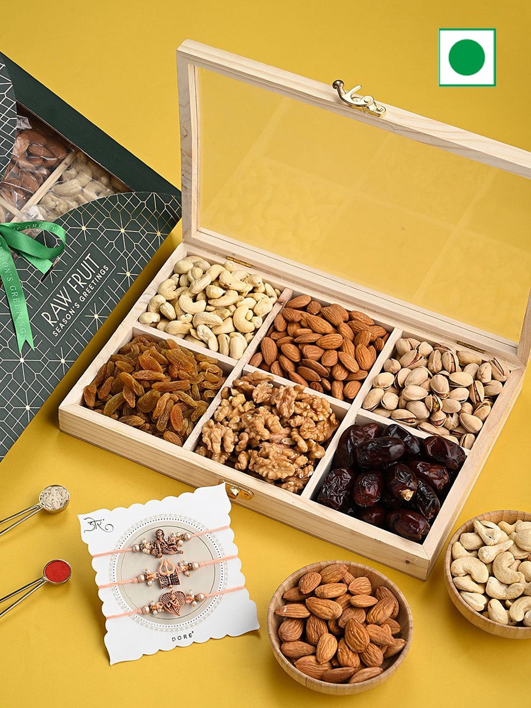 

RawFruit Dry Fruits & 3 Piece Rakhi Set, Green