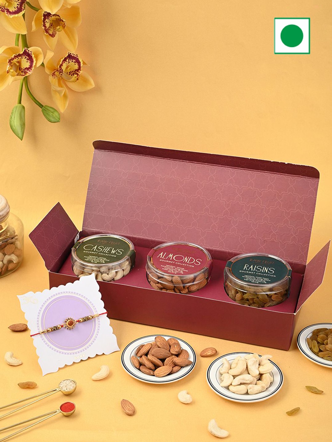 

RawFruit Set of 1 Rakhi & Dry Fruits Gift Box, Maroon