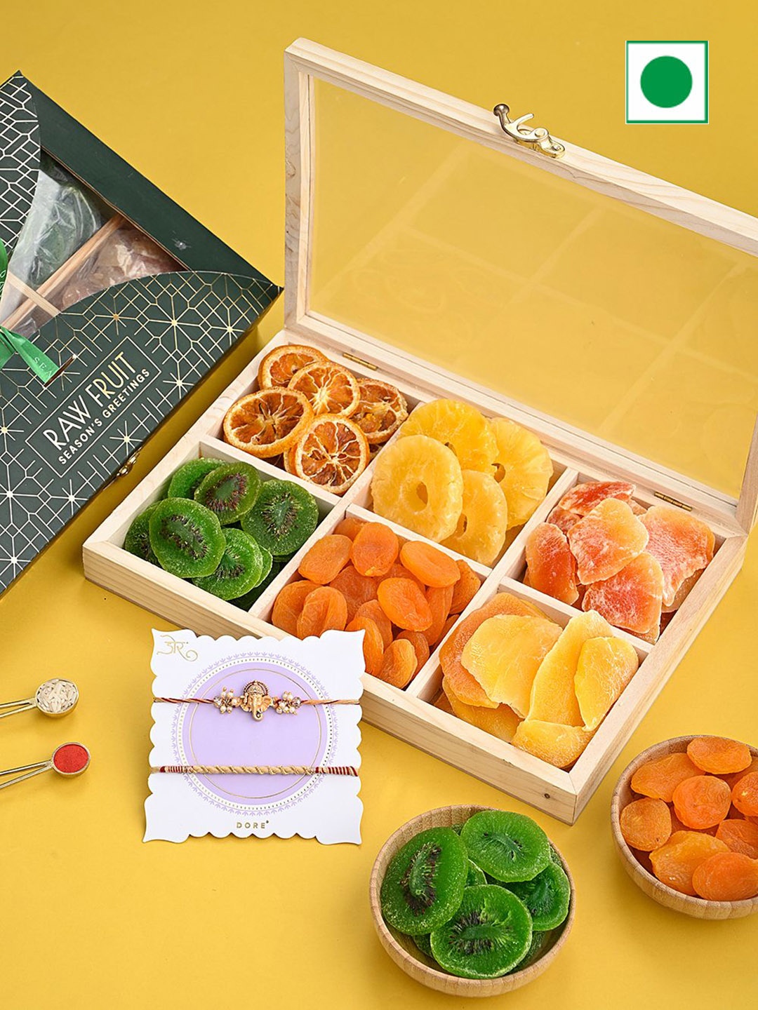 

RawFruit Nut & Fruit Tray & 2 Piece Rakhi Set, Green