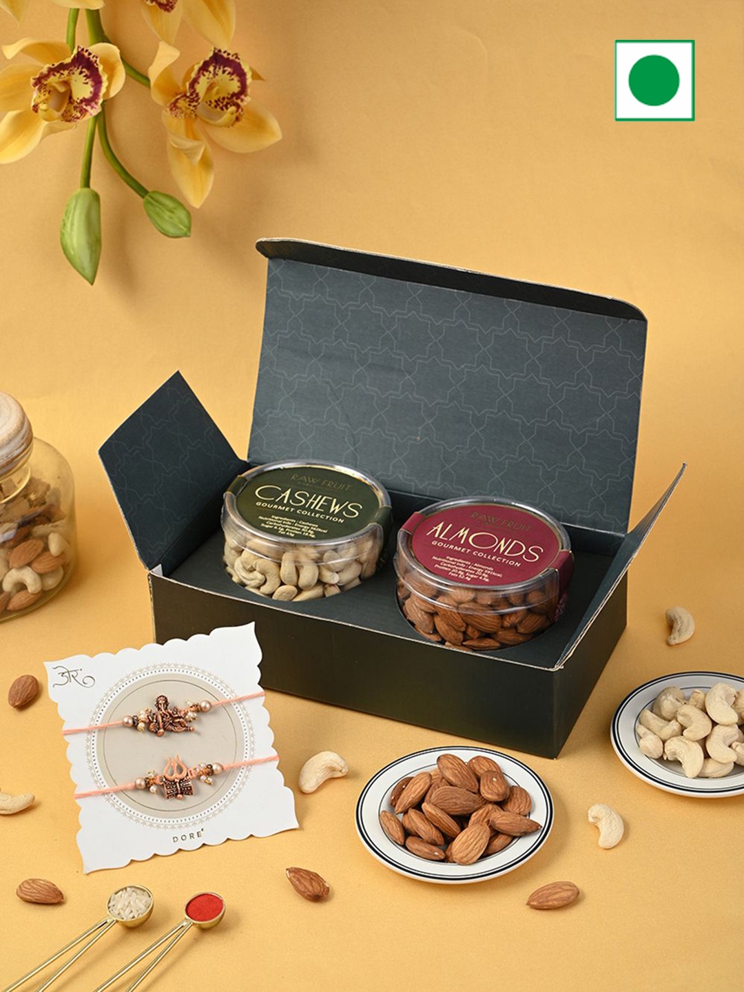 

RawFruit Dry Fruits Box & 2 Piece Rakhi Set, Green