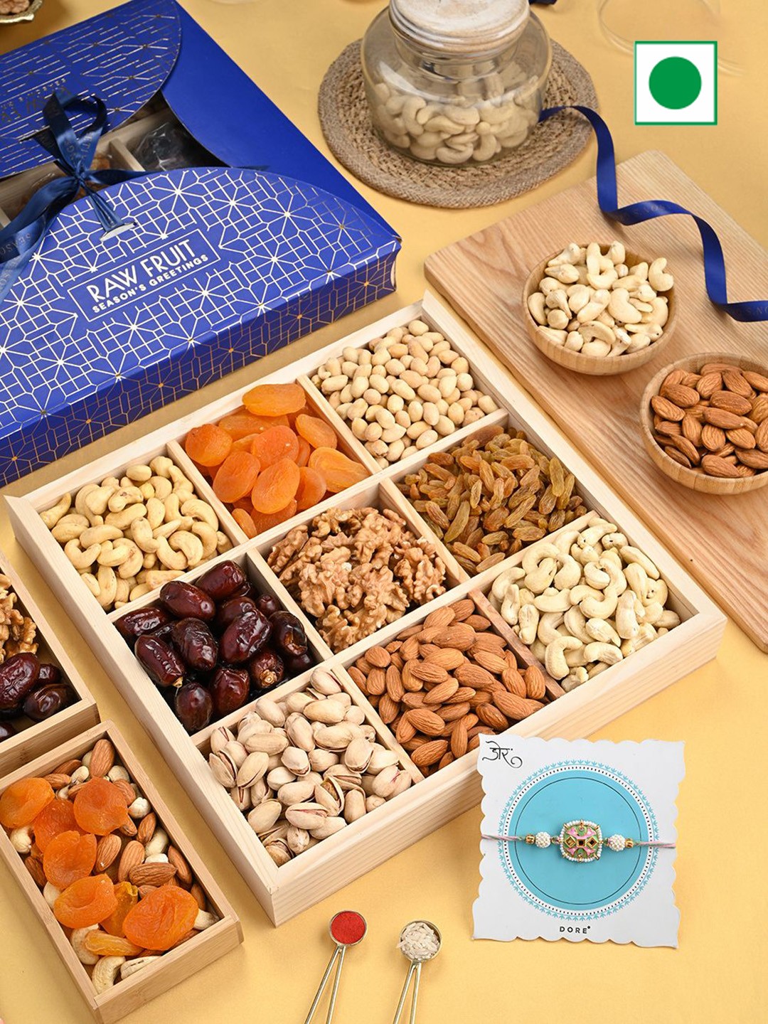 

RawFruit Dry Fruits & 1 Piece Rakhi Pack, Blue