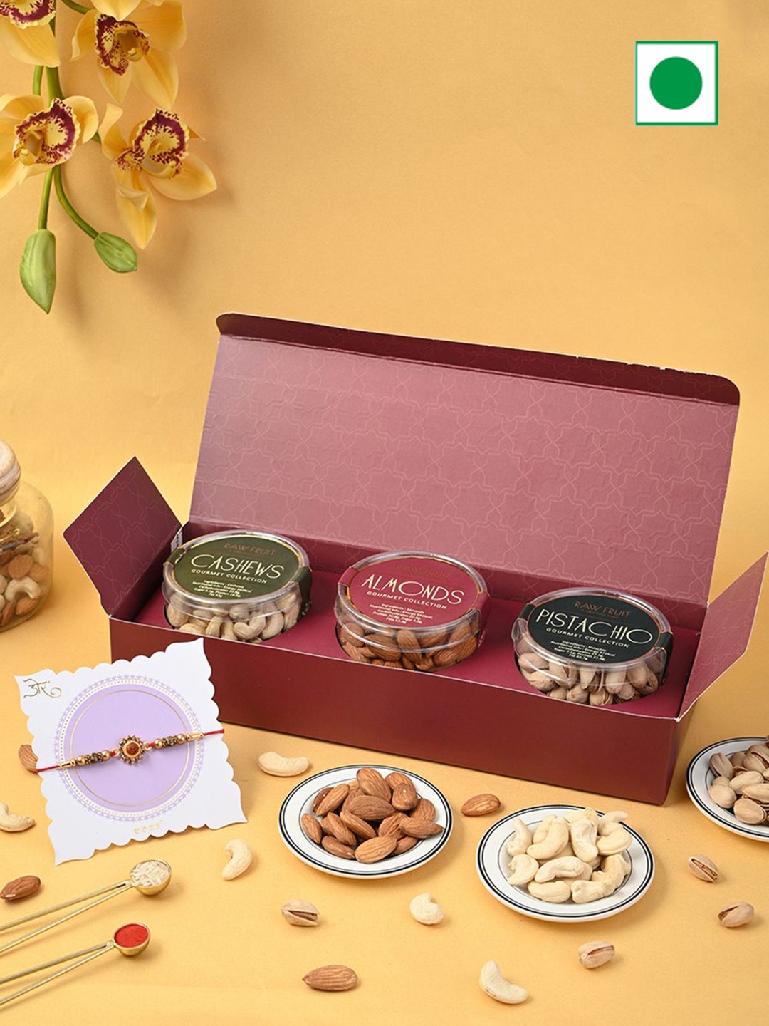 

RawFruit Set of 1 Rakhi & Dry Fruits Gift Box, Maroon