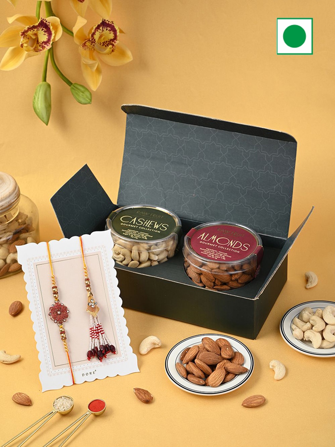 

RawFruit Set Of Bhaiya Bhabhi Rakhi & Dry Fruits Box, Green