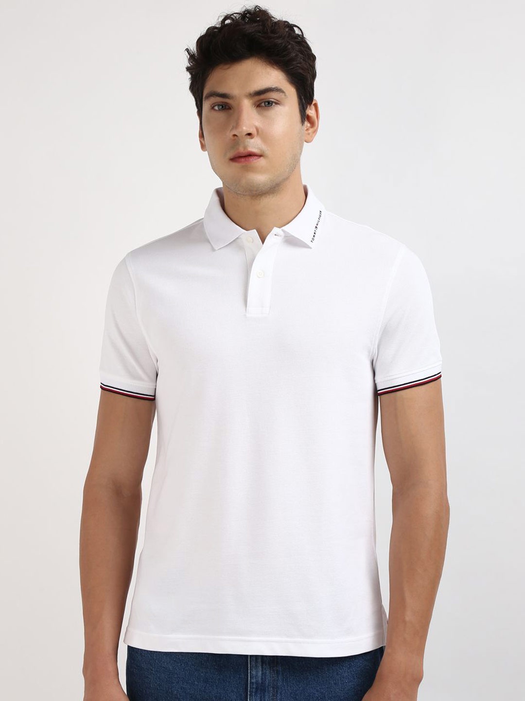 

Tommy Hilfiger Men Solid Round Neck T-shirt, White