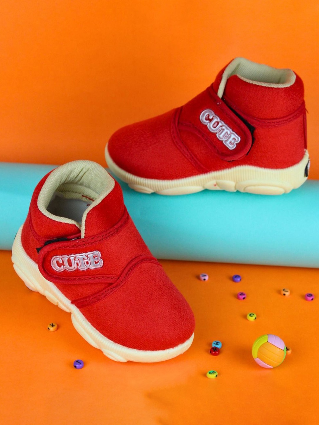 

BAESD Kids Round Toe Moisture Wicking Suede Slip-On Sneakers, Red