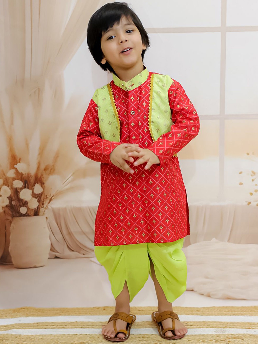 

BownBee Boys Floral Printed Straight Kurta With Dhoti Pants, Maroon