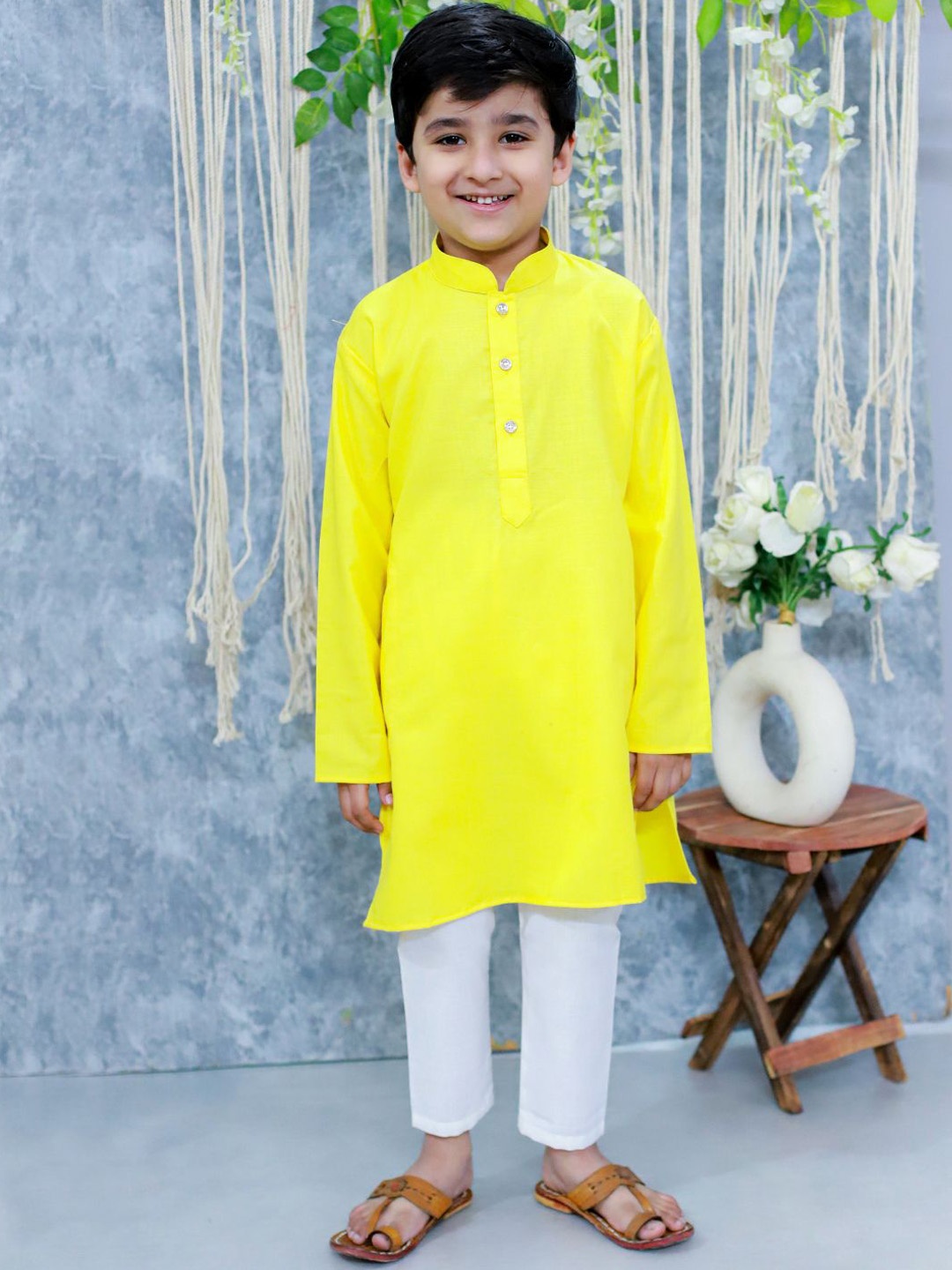 

BownBee Boys Mandarin Collar Regular Pure Cotton Straight Kurta With Pyjamas, Yellow