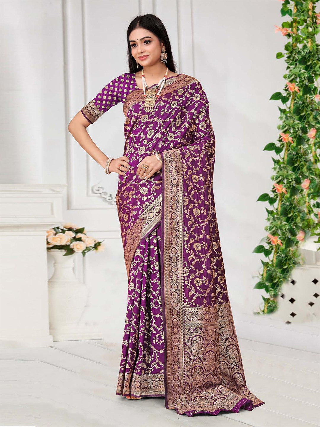 

ODETTE Woven Design Zari Banarasi Saree, Purple