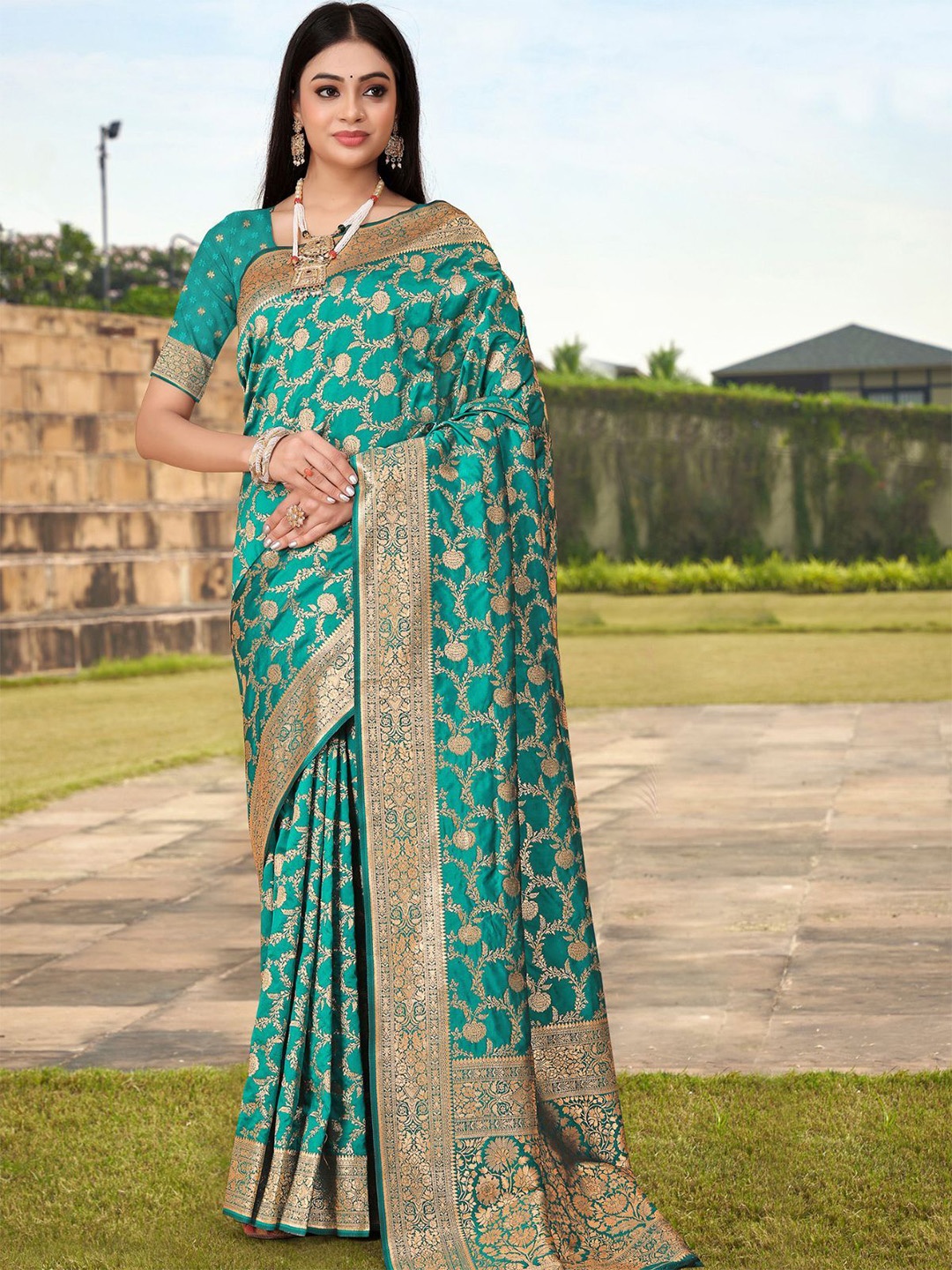 

ODETTE Woven Design Zari Banarasi Saree, Teal