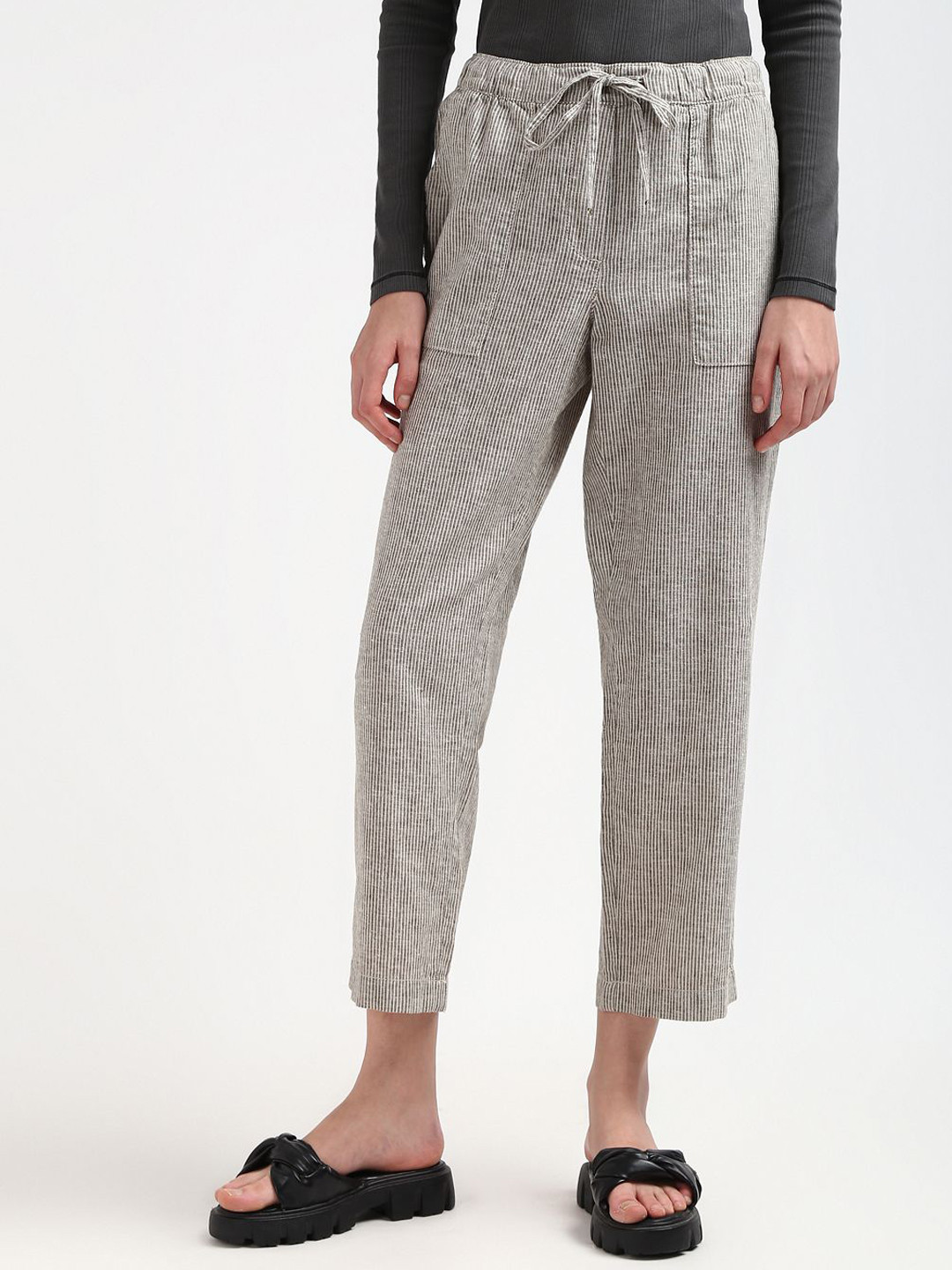 

Tommy Hilfiger Women Trousers, Beige