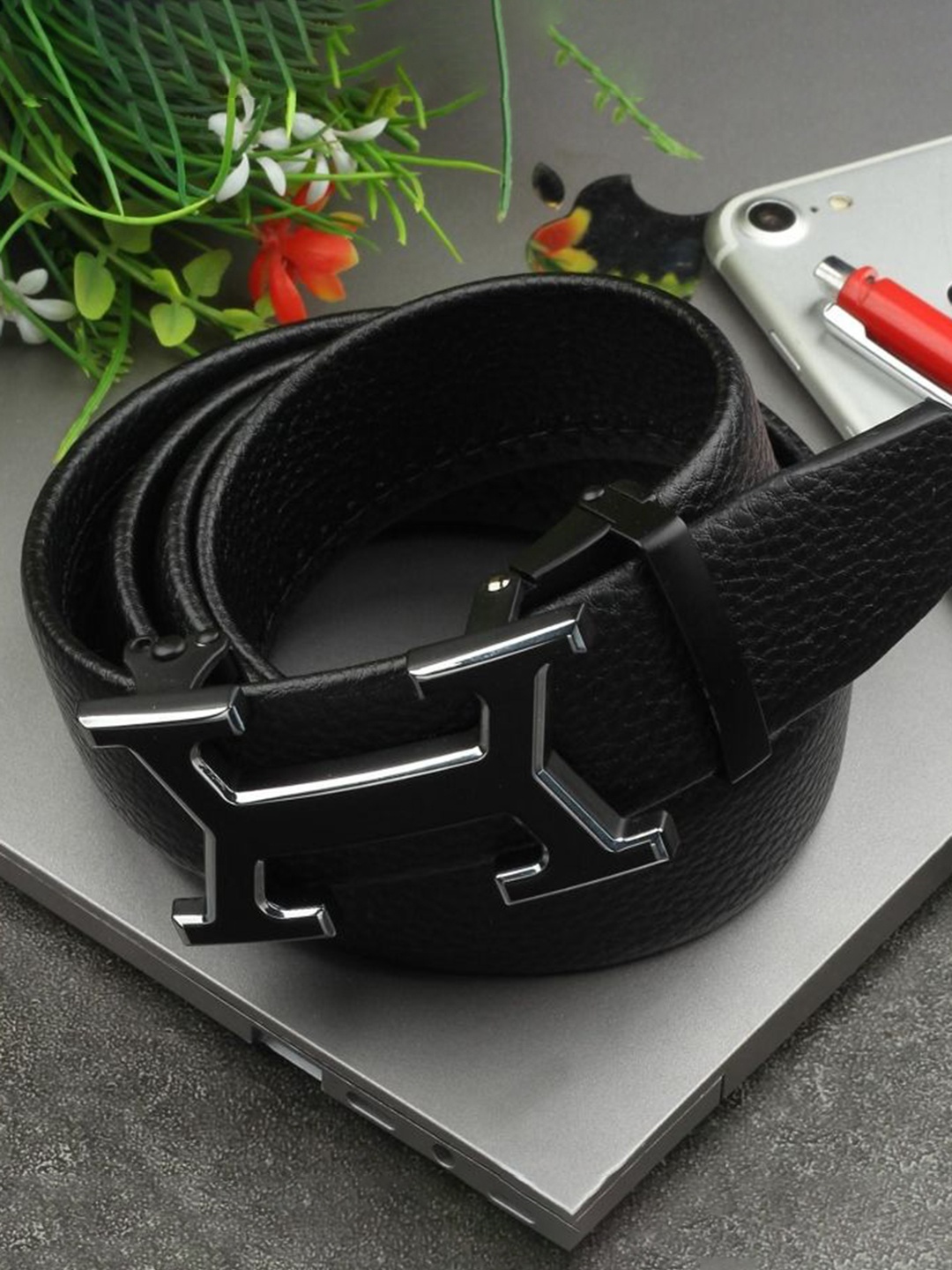 

Kastner Men Textured Slider Buckle Closure Belt, Black