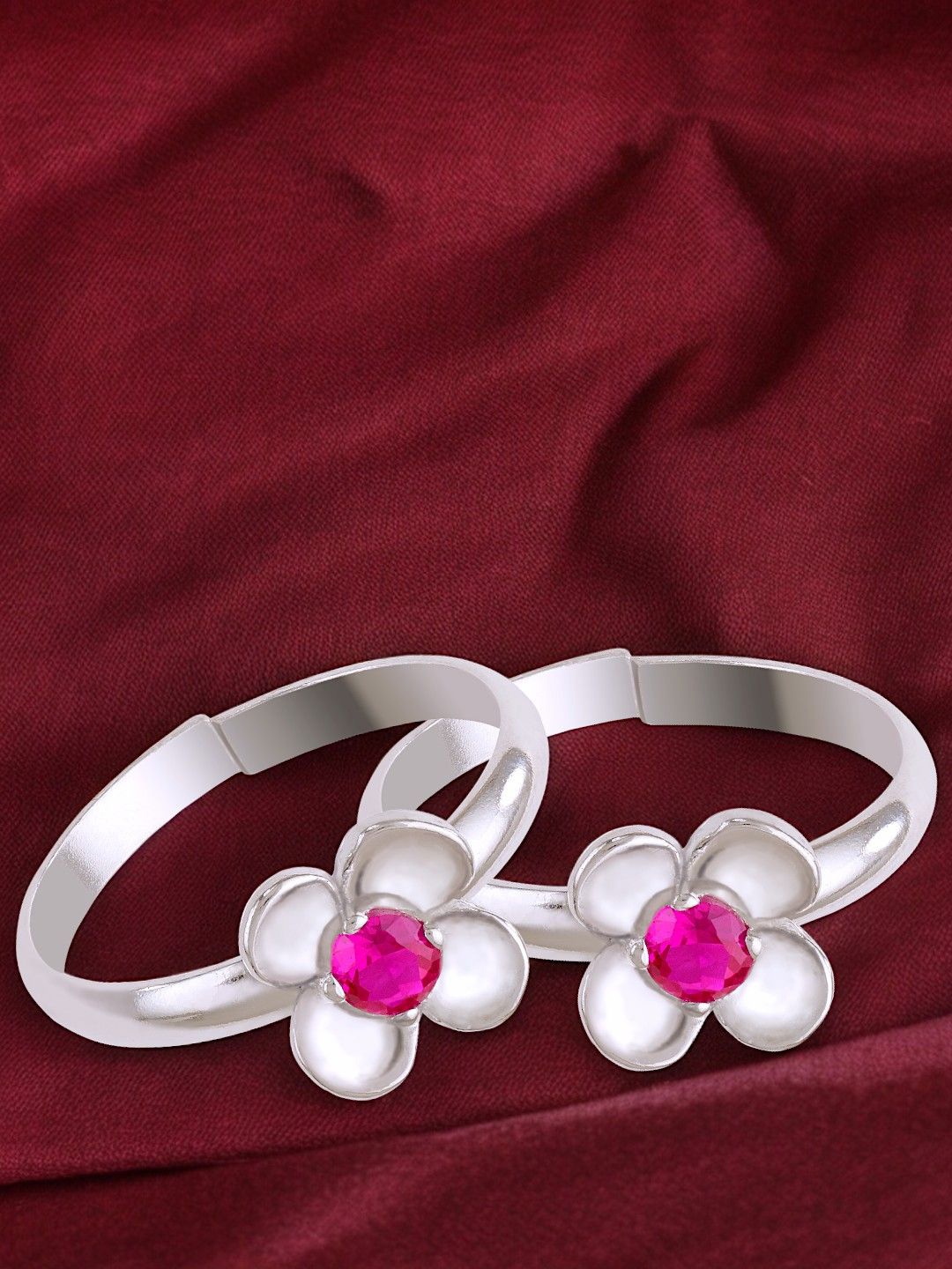 

Taraash Toe Rings, Silver